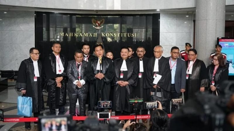 Foto : Kuasa hukum Paslon 02, Prabowo-Gibran