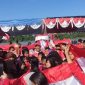 Foto: Pembagian 4.000 bendera Merah-Putih kepada warga Kabupaten Bulungan