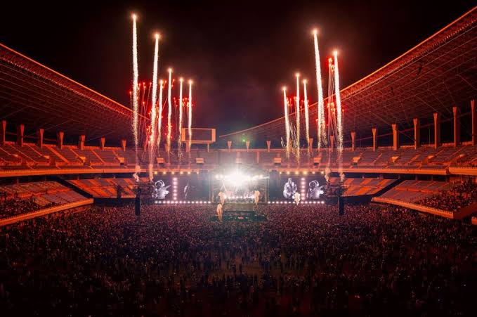 Foto : Konser Sheila On 7 yang sukses dilaksanakan di stadion palaran beberapa waktu lalu.