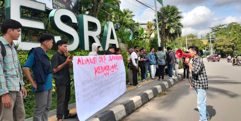 Foto: Demo Aliansi OKP se-Samarinda terhadap tidak transparasinya jalur penjaringan Calon Ketua KNPI Kota Samarinda.