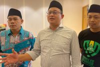 Foto: Anggota DPRD Prov. kaltim, Ir. Sapto Setyo Pramono (tengah).