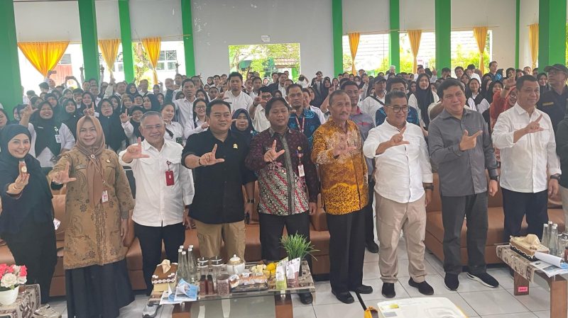 Foto: Foto bersama dengan seluruh P3K Guru Kab. Berau