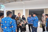 Foto: Pemkab PPU Tinjau Toko Modern, Cek Kepatuhan Aturan Jarak