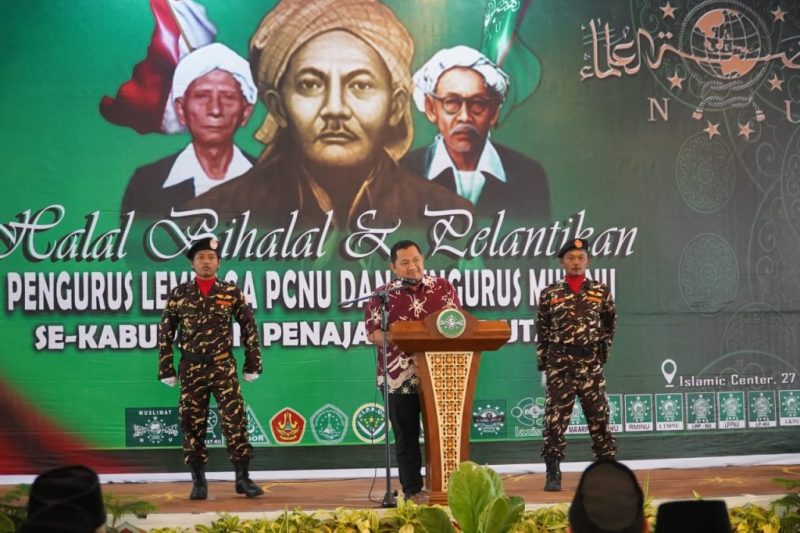 Foto: Bupati PPU, Mudyat Noor, tengah memberikan sambutan di acara Halal Bihalal dan pelantikan pengurus NU, di Aula Masjid Islamic Center Penajam.