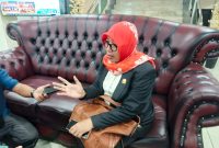 Foto: Wakil Ketua Komisi II DPRD PPU, Sujiati, saat memberikan keterangan terkait kondisi pasokan air pertanian yang masih aman di tengah musim hujan.