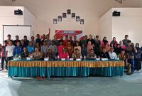 Foto: Kebersamaan seluruh peserta musyawarah pembentukan Koperasi Merah Putih dari tiga desa di Kecamatan Babulu.