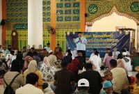 Foto: Bupati PPU, Mudyat Noor, saat memberikan sambutan dalam Safari Ramadhan di Masjid Nurul Iman, Desa Babulu Laut.