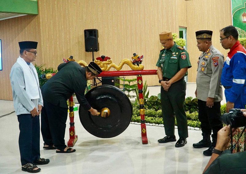Foto: Bupati PPU, Mudyat Noor, bersama jajaran Forkopimda, saat meresmikan Gedung Serbaguna Makodim 0913/PPU.