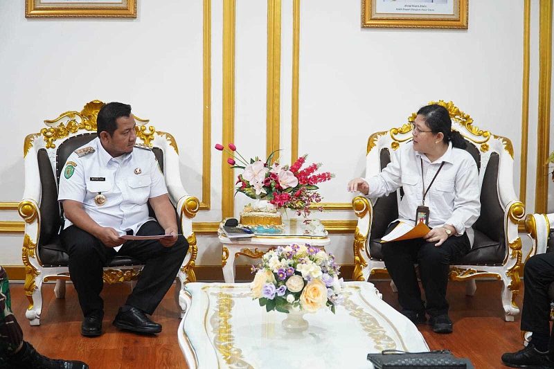 Foto: Bupati PPU, Mudyat Noor, bersama perwakilan Kementerian Pertanian RI.