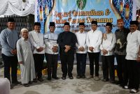 Foto: Kebersamaan jajaran Pemerintah Kabupaten PPU dan masyarakat Girimukti saat buka puasa bersama dalam rangka Safari Ramadan 1446 H.