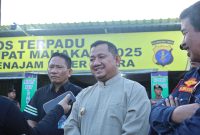 Foto: Bupati PPU, Mudyat Noor, saat meninjau arus mudik di Jembatan Pulau Balang.