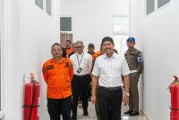 Foto: Wabup Abdul Waris Muin sidak kesiapan dan kedisiplinan ASN di BPBD dan Damkar PPU.