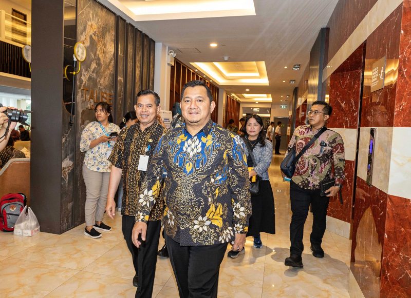 Foto: Bupati PPU Mudyat Noor saat menghadiri orientasi bupati baru dalam rangkaian Munas VI Apkasi di Manado.