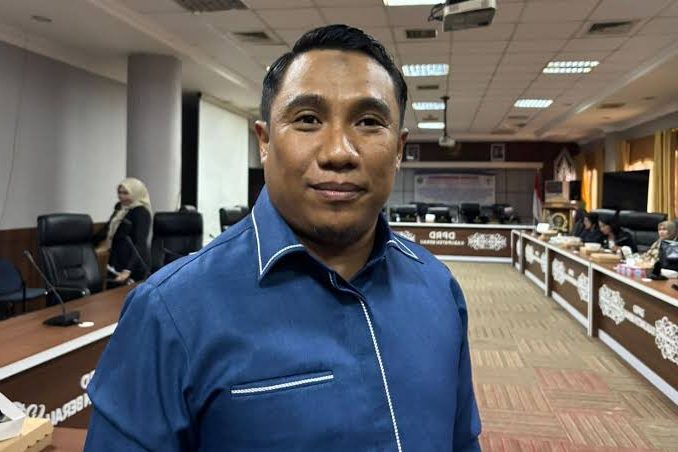 Foto : Abdul Waris, Wakil Ketua Komisi I DPRD Berau.