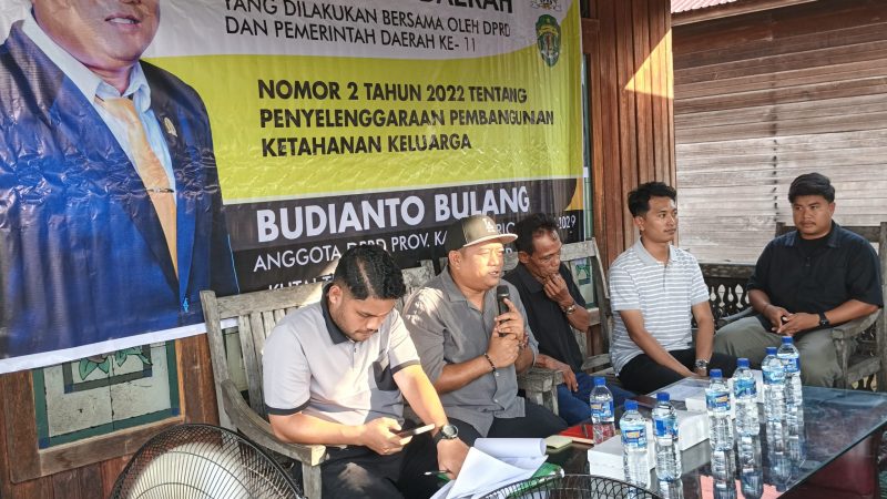 Foto : Budianto Bulang, saat melakukan Sosialisasi Peraturan Daerah (Sosperda).