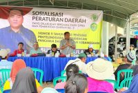Foto : Budianto Bulang saat Sosperda di Desa Long Bentuq, Kecamatan Busang Kabupaten Kutai Timur.