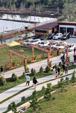 Tak Sekadar AYCE, De Boekit Riverside Suguhkan Ramadan Berkelas Dengan Konsep Alam Terpadu