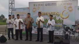  Walikota Samarinda, Andi harun saat meresmikan BAZNAS Drive Thru.