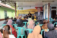 Foto : Foto: Anggota DPRD Prov. Kaltim, Budianto Bulang saat menyampaikam Sosperda 9 Tahun 2023 tentang Penyelenggaraan Pendidikan Pancasila dan Wawasan Kebangsaan, di Desa Kelinjau Ulu, Kecamatan Muara Ancalong, Kabupaten Kutai Timur. 