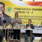 Anggota DPRD Prov. Kaltim, Budianto Bulang saat menyampaikan PDD di Desa Rinding, Kec. Teluk bayur, kab. berau. (Sull/LJ)