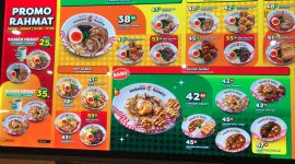 Foto : Aneka ramen, camilan, dan minuman menjadi pilihan menu yang tersedia di Haraku Ramen Big Mall Samarinda. (Hamzah/Lintas Jejaring)