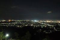 Foto : View City Light dari atas Tebing Lonceng