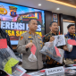 Foto: Kapolresta Samarinda, Kombes Pol Hendri Umar (tengah) saat melakukan konferensi pers. (Dok. Humas Polresta Samarinda)