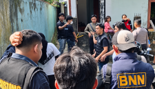 Foto: Ops gabungan pemberantasan narkoba di Tarakan oleh Direktorat Reserse Narkoba Polda Kaltara, Badan Narkotika Nasional (BNN), Satresnarkoba Polres Tarakan, TNI, Satuan Polisi Pamong Praja (Satpol PP). (Dok. Humas Polda Kaltara).
