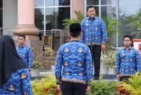 Foto: Bupati PPU, Mudyat Noor saat memimpin Apel Hari Kesaktian Pancasila.