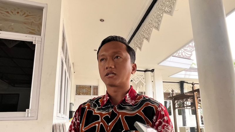 Foto: Kepala Bagian Kesra Setkab Kukar, Fathul Alamin.