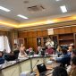 Foto: Kepala Disdamkarmatan Kukar, Fida Hurasani saat ikuti RDP di DPRD Kukar bersama OPD, Camat dan Lurah bahas soal pencegahan kebakaran.