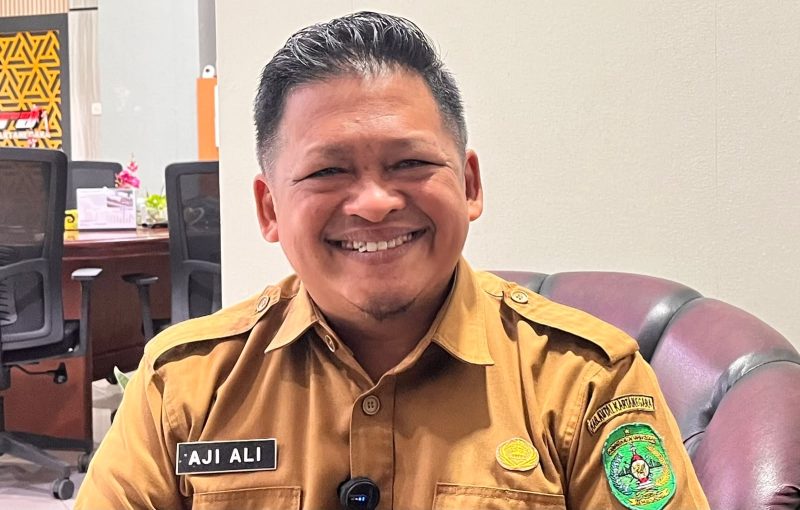 Foto: Kepala Dispora Kukar, Aji Ali Husni