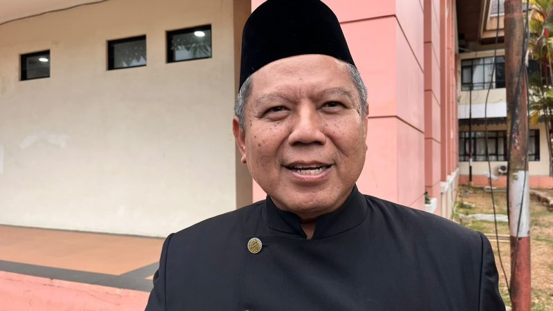 Foto: Kepala Disdukcapil Kukar, Iriyanto.