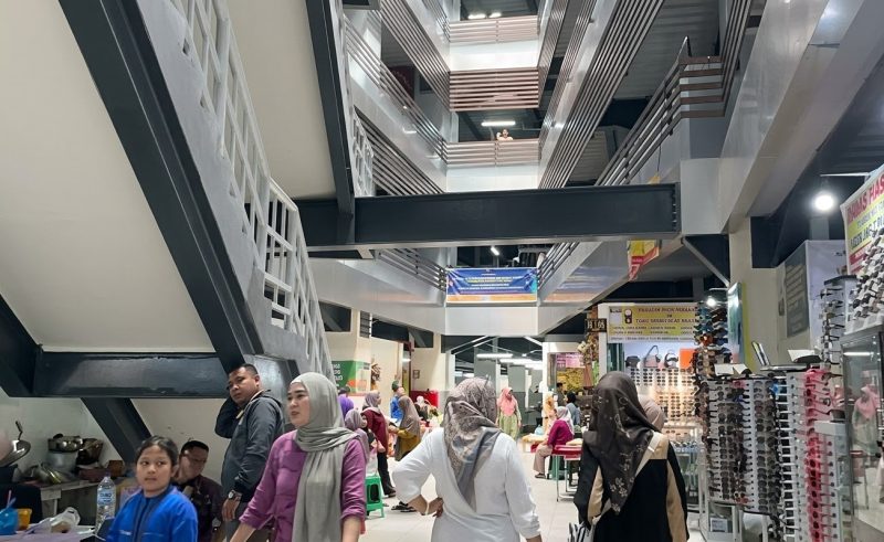 Foto: Suasana Pasar Pagi.