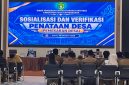 Foto: Kepala DPMD Kukar, Arianto saat gelar Sosialisasi dan Verifikasi Penataan Desa dihadapkan Camat dan para Kades Kukar.